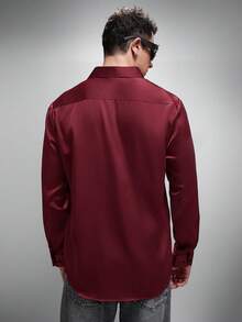 Zorclune 男士商务休闲胸带设计斜纹长袖衬衫 - 酒紅色 - 查看 2