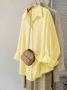 SHEIN CURVE+ Áo sơ mi dài tay cài cúc màu xanh dương xẻ tà sau, kiểu dáng thường ngày thoải mái, dễ mặc, cơ bản, đa năng, tôn dáng dành cho nữ, thích hợp mặc mùa xuân/hè, trang phục mùa xuân, áo kiểu nữ, kiểu dáng đơn giản, áo công sở, áo kẻ sọc. - Màu vàng - Xem 5