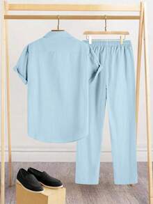 Manfinity Homme Men's Solid Color Short Sleeve Shirt And Pants Casual Suit, Ceremony - Baby Blue - View 2
