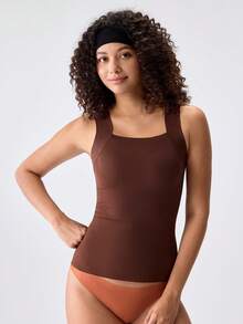 Loungeista 1 pieza Camisola de compresión para mujer, faja sin mangas cómoda, top corto de fitness con entrenador de cintura, ajuste ceñido 2 en 1 con sujetador acolchado, camiseta interior de unicolor para el verano - Marrón - Ver 3