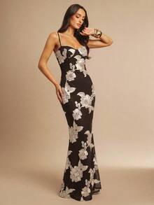 Fitted Strappy Dress With 3D Floral Print - Multicolor - View 5