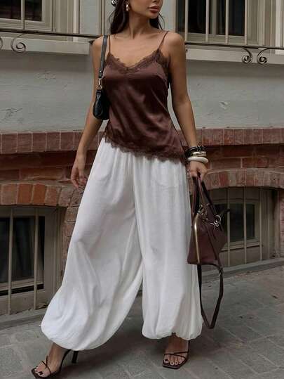 SHEIN PETITE Áo hai dây phối ren vạt lệch cho nữ, thích hợp mặc mùa hè.