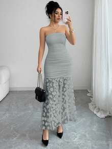 SHEIN Franclia Đầm dạ hội sang trọng, thanh lịch, phối ren hoa tương phản, xếp ly eo, ôm sát, không dây vai, màu trơn, gợi cảm dành cho phụ nữ. - Xám - Xem 3