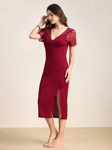 Hourtrue Váy ngủ Pajama ren tương phản xẻ đùi - Đỏ - Xem 1