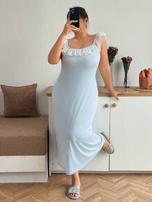Napfluff CURVE Napfluff CURVE Camisón largo con volantes de encaje azul claro para mujer de talla grande - Azul - Ver 3