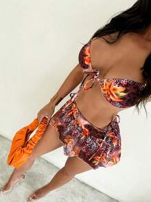Swim SXY 3 pezzi Set da bagno con top a canotta con stampa floreale e animale, slip con lacci ai lati e gonna a volant in rete - Multicolore - Visualizzare 3