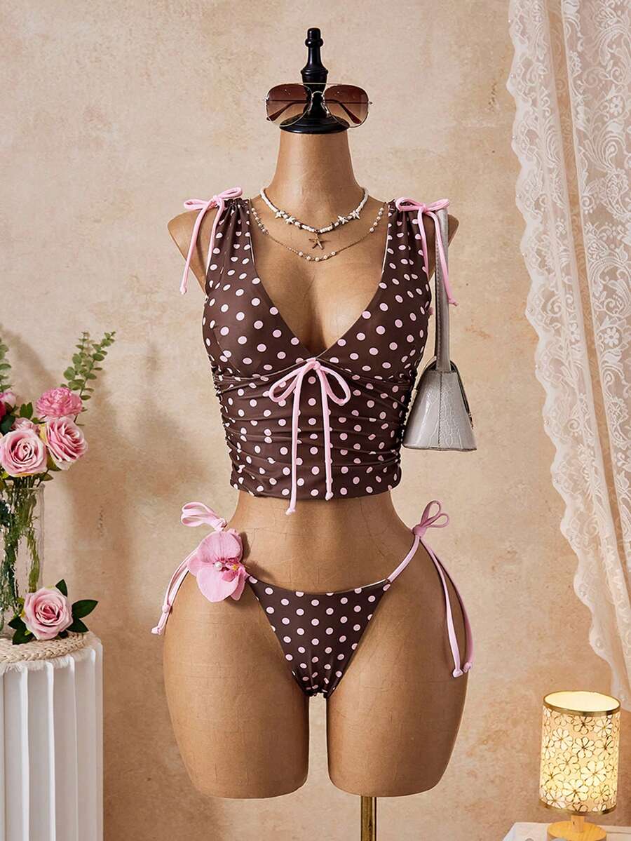 Bellisia Bộ đồ bơi 2 mảnh nữ xuân/hè 2026 mới, áo camisole cổ chữ V hở lưng xếp ly dây rút họa tiết chấm bi & bikini tam giác - Nhiều màu - Xem 1