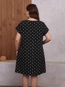 Comfylo 休闲简约复古波点图案宽松短袖加大码女式黑色迷你连衣裙，适合夏季、度假、音乐节等场合。 - 彩色 - 查看 2