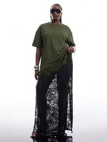 SHEIN EZwear 大尺碼不對稱下擺蕾絲寬鬆短袖T恤，夏季上衣，不對稱上衣蕾絲上衣，女款大尺碼T恤，蕾絲T恤，女款大尺碼T恤，設計師上衣，層次感T恤，寬鬆T恤，軍綠色 - 軍綠色 - 查看 4