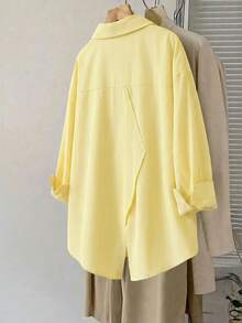 SHEIN CURVE+ Áo sơ mi dài tay cài cúc màu xanh dương xẻ tà sau, kiểu dáng thường ngày thoải mái, dễ mặc, cơ bản, đa năng, tôn dáng dành cho nữ, thích hợp mặc mùa xuân/hè, trang phục mùa xuân, áo kiểu nữ, kiểu dáng đơn giản, áo công sở, áo kẻ sọc. - Màu vàng - Xem 2