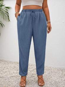 SHEIN Frenchy Pantalones casuales de talla grande con bolsillos y nudo en unicolor para vacaciones - Azul - Ver 3