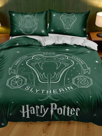 HARRY POTTER X SHEIN 3 Parçalı Sevimli Çizgi Film Baskılı Nevresim Takımı, Parlak Malzeme, Yumuşak ve Sıcak, Kırmızı Nevresim, Çeşitli Boyutlar, Tek Kişilik Yatak/Çift Kişilik Yatak/Kraliçe Boy Yatak/Kral Boy Yatak İçin Uygundur