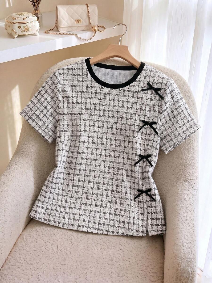 CosyJoli Áo thun nữ cỡ lớn kẻ caro cổ tròn tay ngắn trang trí nơ - Nhiều màu - Xem 1