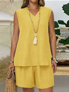 EMERY ROSE Plus Size Women V-Neck Solid Color Yellow Top And Shorts 2 Pieces Casual Set,Summer Vacation - Yellow - View 3