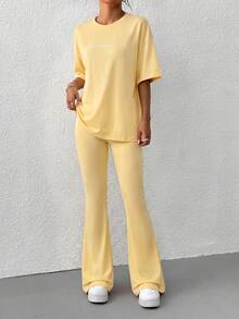 SHEIN EZwear 芥末黄针织字母刺绣T恤和喇叭裤套装 - 鵝黃色 - 查看 5
