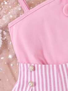 Elladie kids Bộ đồ bé gái gồm áo thun gân màu hồng họa tiết hoa bất đối xứng và quần short gân cài cúc ngọc trai, trang phục mùa hè tươi tắn, năng động. - Hồng - Xem 6