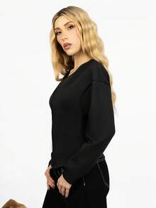 PRISCILA ESCOTO PRISCILA ESCOTO 女款時尚法式復古V領主教袖酒紅色針織上衣，女款長袖上衣，優雅女款休閒上衣 - 黑色 - 查看 5