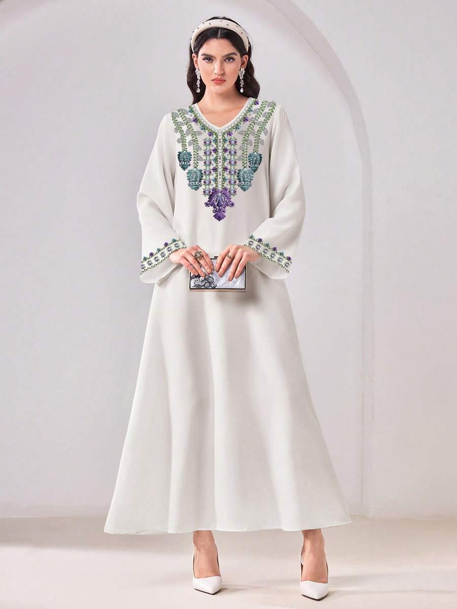 Al Najma 休闲优雅端庄花卉刺绣宽松阿拉伯风格连衣裙 - 彩色 - 查看 1