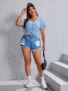 SHEIN EZwear Kemeja Biru Muda Leher V Lengan Pendek dengan Tekstur Berkerut, Ukuran Plus untuk Kencan Malam Formal Musim Panas Kasual - Baby Blue - View 4
