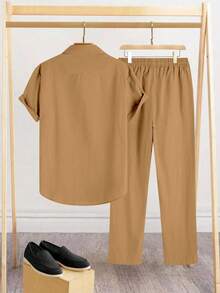 Manfinity Homme Men's Solid Color Short Sleeve Shirt And Pants Casual Suit - Mocha Brown - View 2