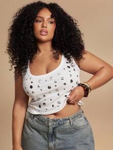 SHEIN BAE Plus Size Women's White Summer Night Rave Ribbed Tank Top,Sleeveless Square Neck Camisole With Silver Stud Rivet Details,Fashionable Chic Streetwear - White - View 4