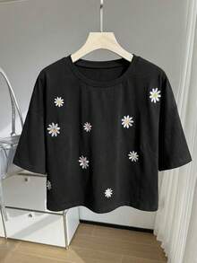 SHEIN EZwear 大码夏季休闲雏菊刺绣圆领短袖T恤 - 黑色 - 查看 5