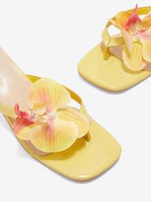 Eladyva Sandalias de chanclas con puntera cuadrada y estampado floral para mujer talla grande, Moda Verano Casual Playa, Nuevos Modelos 2025 - Amarillo - Ver 12