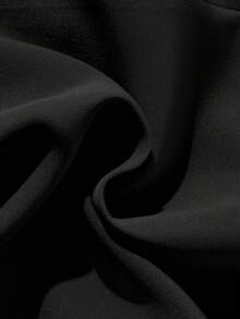 GlowEve CURVE Hemd in Große Größen mit Designsinn, vielseitig einsetzbar für den Arbeitsweg, schlankende Taille, hochwertige elegante Mode mit rundem Kragen, intellektuell - Schwarz - Übersicht 3