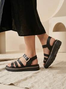 Sandalia con plataforma y hebilla dorada ajustable - Negro - Ver 4