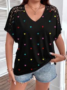 SHEIN LUNE Kaos Plus Size Motif Hati Berwarna-warni dan Ceria dengan Patchwork Renda, Cocok untuk Hari Ibu - MultiWarna - View 4