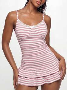 ROMWE Y2K Sexy Subculture Lace Patchwork Fitted Ruffle Hem Mini Dress, Summer Outfit For Women Golf White - Pink - View 3