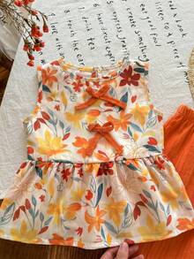 SHEIN Bộ đồ bé gái dễ thương gồm áo tank top không tay cổ tròn in hoa màu mơ, có bèo nhún ở gấu và áo dài vừa phải. - Nhiều màu - Xem 10