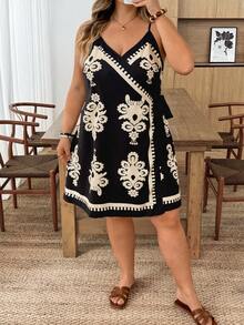 SHEIN CURVE+ Plus Size Women's Casual Sleeveless Dress, Minimalist & Fashionable, Suitable For Summer Wear, Can Be Worn As Beach Dress, Camisole Dress, Holiday Outfit, Bohemian Style, Music Festival - Black - View 6