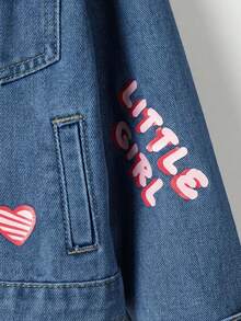 SHEIN Denimly 女童户外休闲牛仔外套，可爱花卉、彩虹、蝴蝶结、字母、爱心印花，翻领，长袖水洗牛仔大衣 - 中等水洗藍 - 查看 5