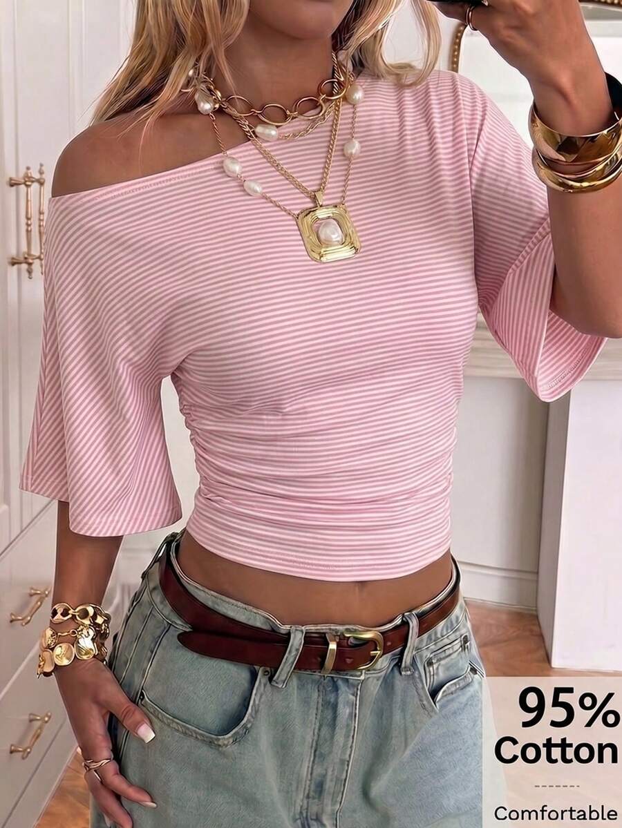 SHEIN EZwear 女士95%纯棉粉白条纹针织蝙蝠袖短款T恤——完美适用于西部音乐节、春夏海滩度假、春假、波西米亚风热带海岛婚礼、周年纪念、伴娘派对、约会之夜、性感婚礼宾客装扮、新娘送礼会、海滨假期、海岛女孩复古风、浪漫度假氛围以及法国南部之旅。 - 彩色 - 查看 1