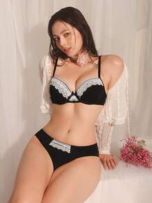 DelicateAllure 蕾丝网纱拼接文胸内裤套装，高支撑，提拉聚拢，可爱迷人女士内衣 - 黑色 - 查看 2