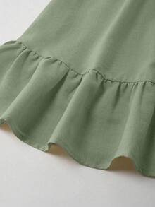 GlowEve CURVE Gaun Liburan Elegan Panjang Sedang dengan Detail Ruffle dan Leher V untuk Wanita Ukuran Plus - Hijau - View 4