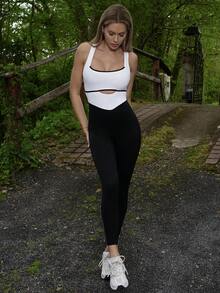 Cassandra Jullia Black And White Color-Blocked Jumpsuit, Simple And Stylish Athletic Jumpsuit. It's. Sports - Black and White - View 5