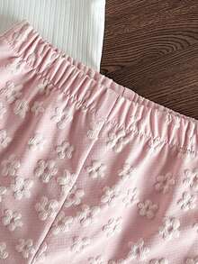 SHEIN Baby Mädchen süß niedlich 3D Blumen Dekor Rundhals T-Shirt und bestickte Schleife Shorts Set - Pink - Übersicht 6