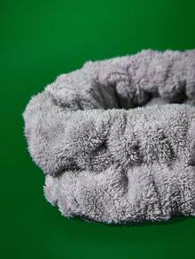Rick and Morty X SHEIN 1Pc Plush Hair Band, Available For Face Wash And Makeup, Gray, Elastic And Comfortable, Does Not Restrain The Hair. - 1 Headband - View 4