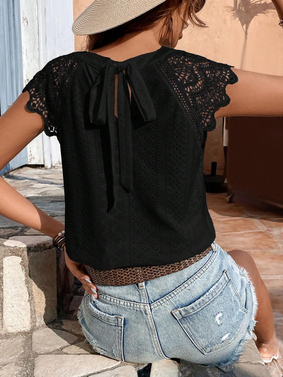 SHEIN Frenchy 撞色蕾丝系带露背粒面布料衬衫 - 黑色 - 查看 1
