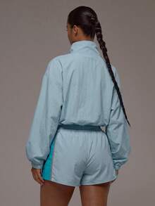 Musera Sport 高领短款轻薄运动外套，适合运动健身、健身房、普拉提、日常休闲穿着，适合运动出汗等场合。 - 淺藍色 - 查看 2