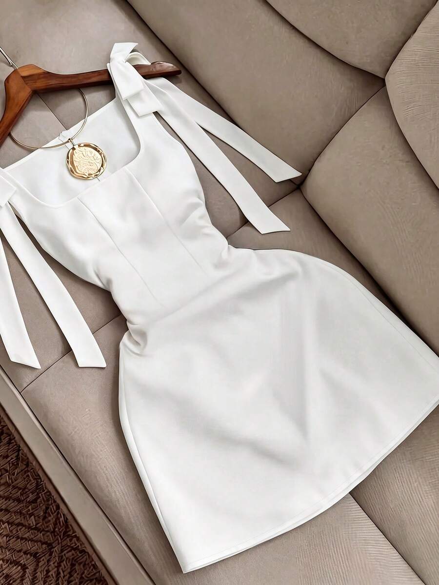 SHEIN Franclia Vestidos elegantes y con estilo para mujer para el verano, escote cuadrado con lazo. Adecuados para citas de verano, fiestas de chicas, fiestas elegantes, temporadas de primavera y verano, vestidos de verano para mujer, conjuntos de verano para mujer, viajes ligeros de negocios, vestidos de novia, fotos de graduación, uso diario, vestidos de cumpleaños, Juneteenth, vestidos de fiesta de Juneteenth, ropa de mujer de Juneteenth, salidas, conjuntos para viajar al trabajo, conjuntos de vacaciones para mujer, conjuntos de vestidos para mujer, conjuntos de vacaciones de verano, conjuntos de vacaciones para mujer, conjuntos para viajar al trabajo, conjuntos de playa para mujer, vestidos de vacaciones, vestidos de playa de verano, vestidos azules para mujer, vestidos casuales para mujer, vestidos elegantes para mujer, vestidos de fiesta elegantes, salidas, vestidos blancos. - Blanco - Ver 1