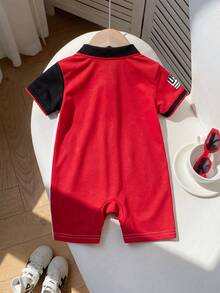 Souflis Souflis 幼童男童白色夏季休閒度假日 Polo 連身褲，刺繡 Polo 馬標誌、多色領口與鈕扣開合，適用 3 個月至 3 歲 - 彩色 - 查看 2