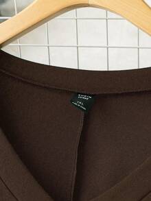 SHEIN CURVE+ Plus Size Casual Minimalist V-Neck Loose Knit Dress - Coffee Brown - View 4