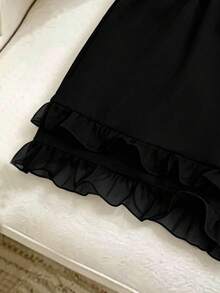 GlowEve CURVE Plus Size Elegant Faux Pearl Beaded Ruffle Hem Shorts, Summer - Black - View 4
