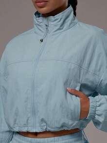 Musera Sport 高领短款轻薄运动外套，适合运动健身、健身房、普拉提、日常休闲穿着，适合运动出汗等场合。 - 淺藍色 - 查看 6