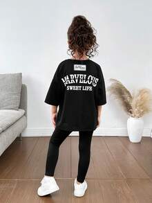 SHEIN Bộ đồ đôi mẹ con in chữ, tay rớt, cổ tròn, gồm áo thun và quần, thích hợp cho bé gái và bé gái nhỏ, mặc thường ngày, đi học vào mùa xuân, mùa thu, ngày Valentine, mẹ và con gái mặc đồ đôi, chị em gái mặc đồ đôi. - màu đen - Xem 1