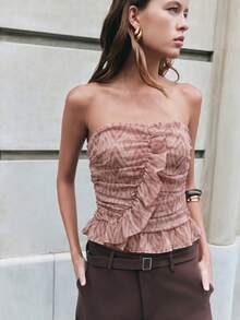 Nöista Top bandeau con estampado y detalle de volante en la parte delantera, en colores rosa y marrón, costura fruncida en la espalda y cremallera invisible en la costura lateral. Blusas de verano, atuendo de primavera, Pascua, look elegante y formal, vacaciones. - Rosa Pálido - Ver 4