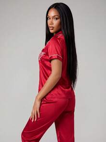 Silforma 2pcs Faux Silk Heart Embroidery Short Sleeve Top & Pants Red Pajama Set - Red - View 2